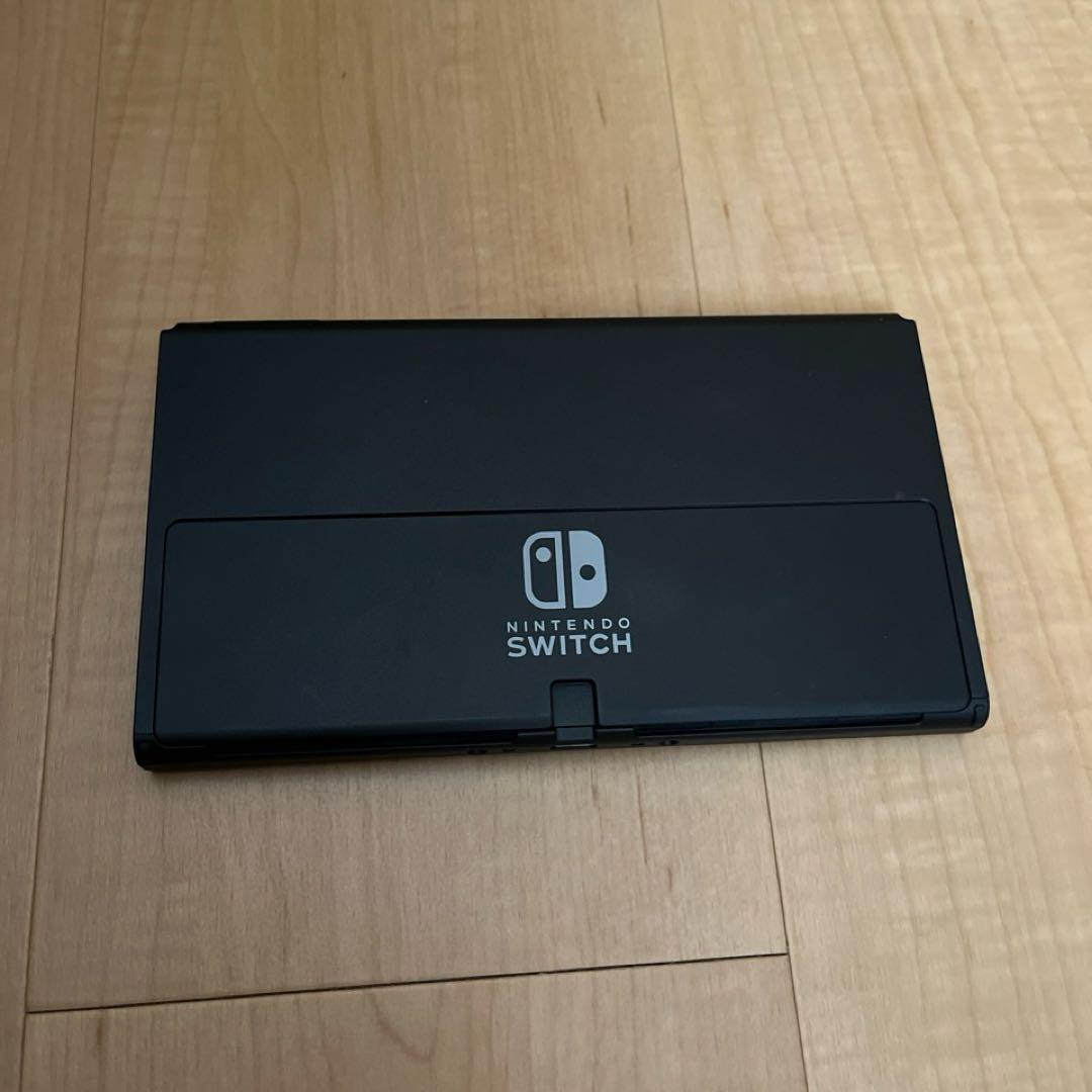 【ほぼ新品】Nintendo Switch 有機ELモデル