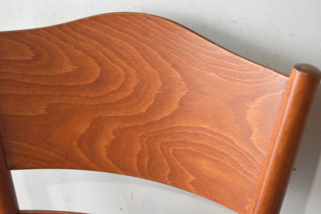 Bentwood chair ①