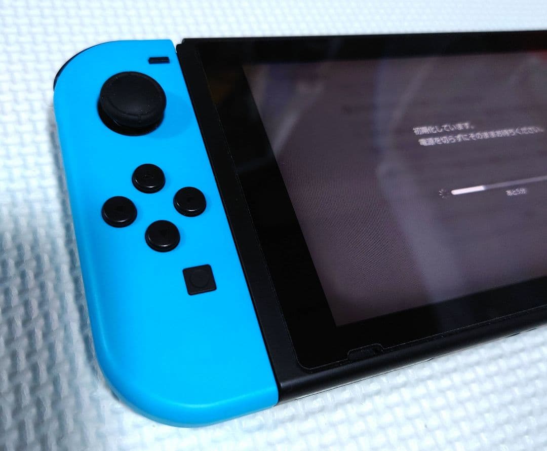 Switch 本体＋ポーチ付き