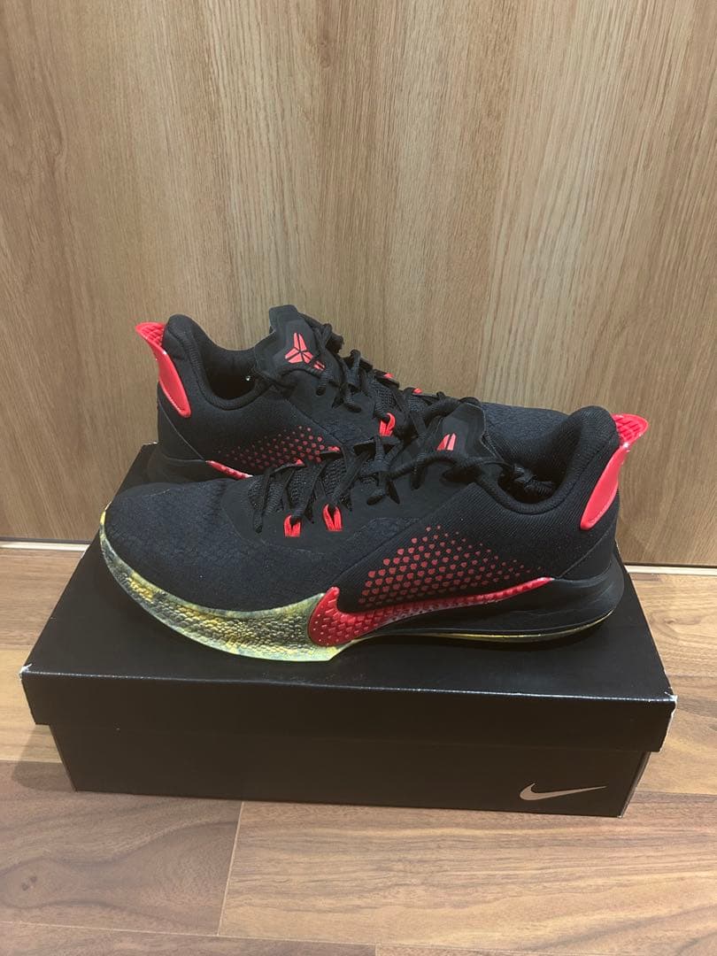 シューズ(男性用) NIKE MAMBA FURY