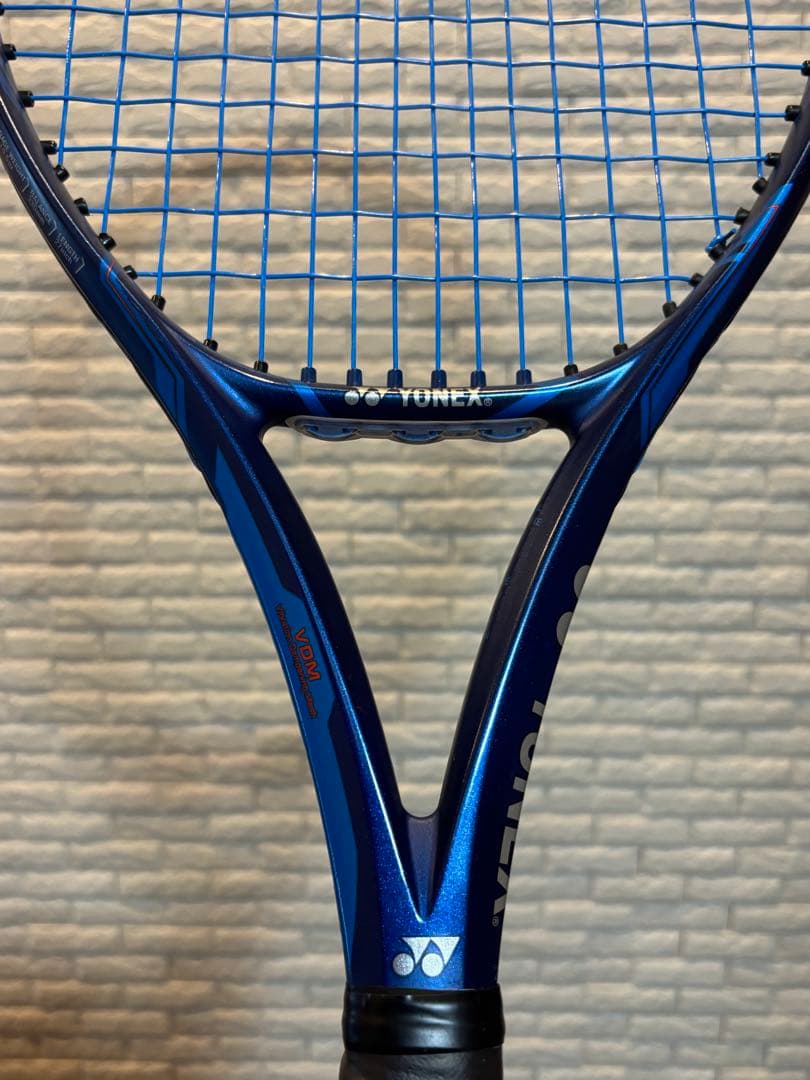 【軽量】YONEX EZONE 100SL（270g,グリップサイズG12）