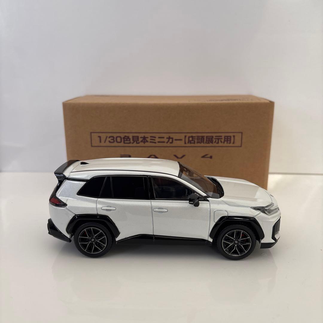 新型RAV4 GR ミニカー カラーサンプル プラチナホワイトパール【非売品】