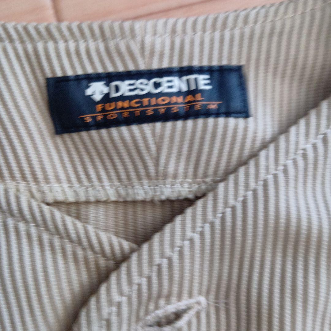 文星芸大附属『88年世代』DESCENTE ストライプ柄 ベージュ 野球ウェア
