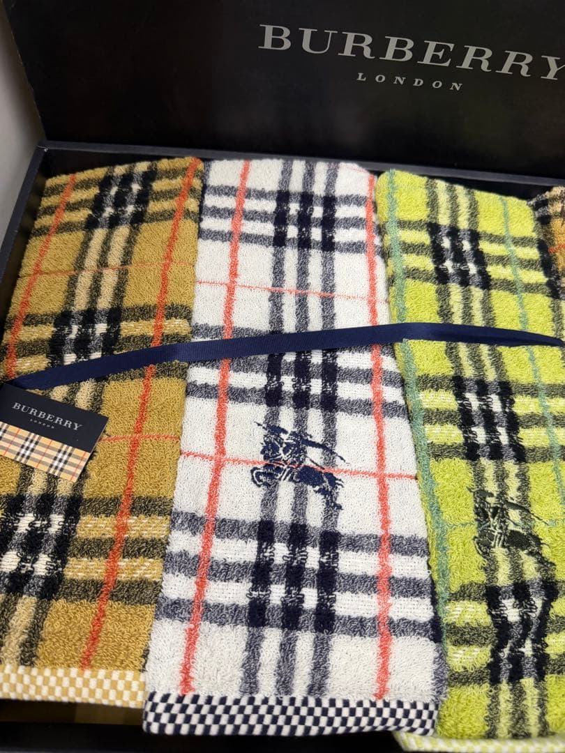 未使用　BURBERRY (バーバリー)チェック柄 タオルセット