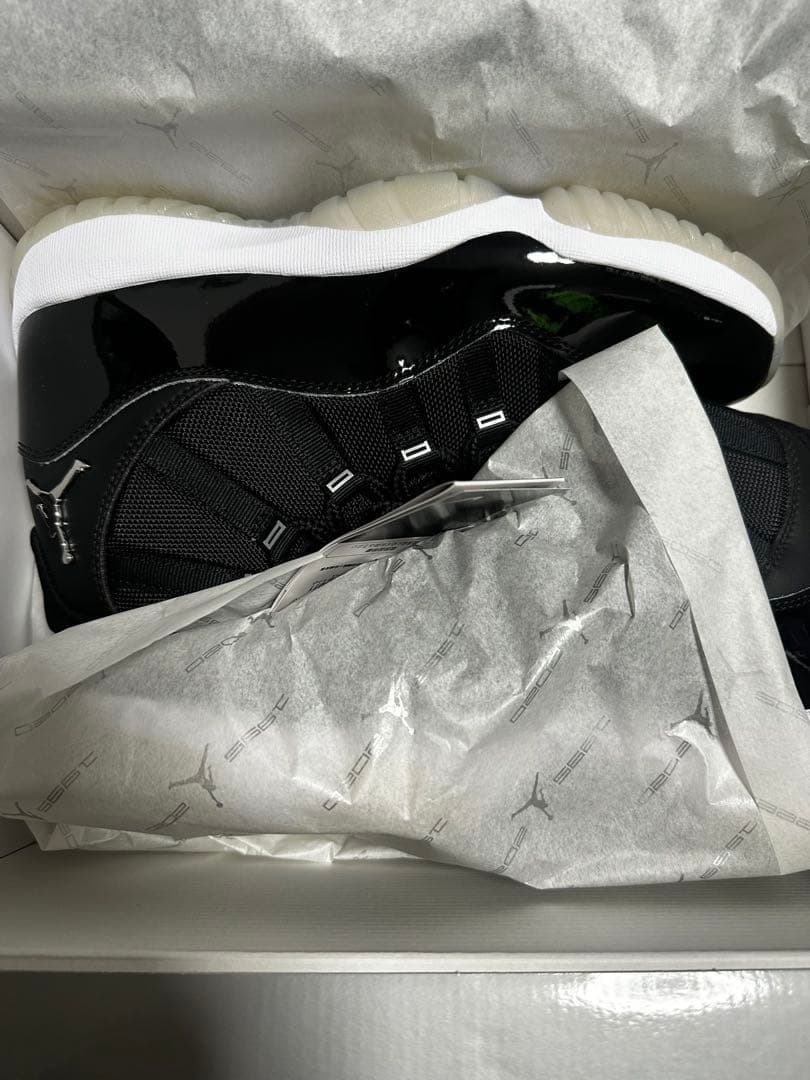 JORDAN 11 RETRO 未使用品