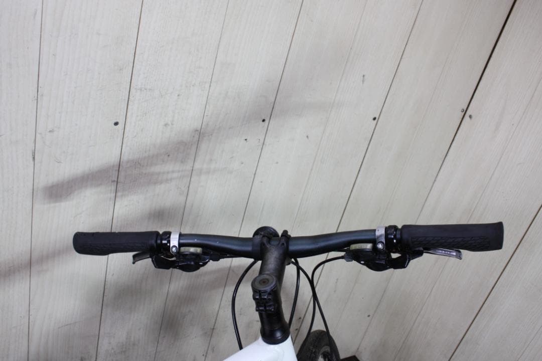 TREK FX2 700C アルミ 24速 440mm 油圧式クロスバイク