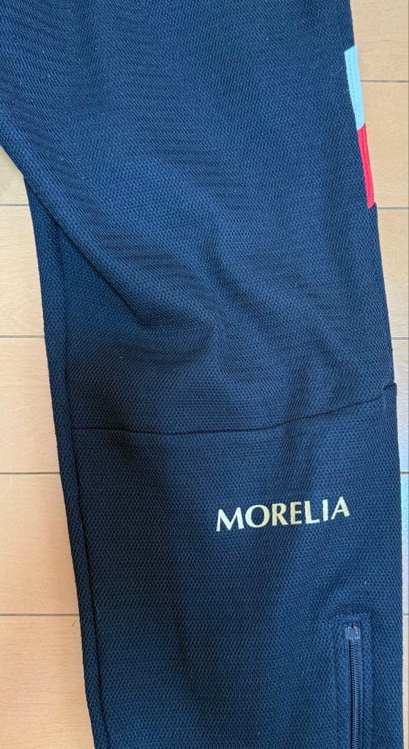 ミズノ　モレリア　ジャージ　上下セット　黒S