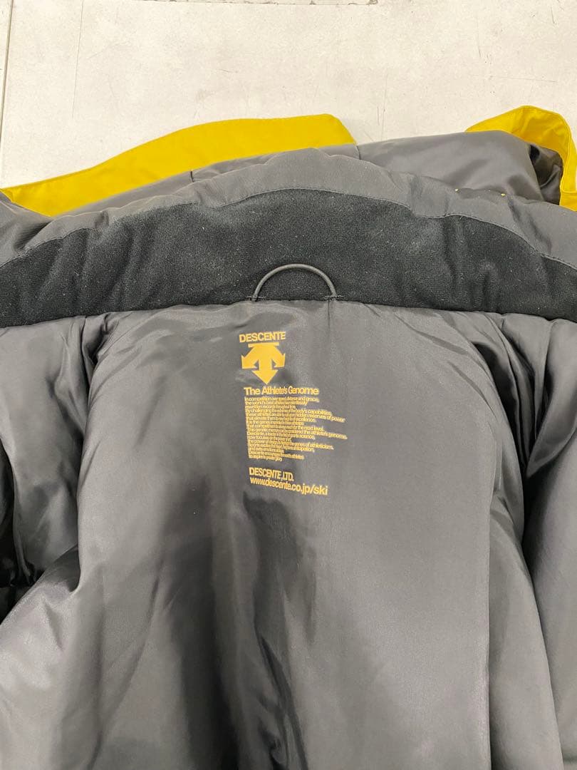 DESCENTE ジュニアスキーウェア　ジャケットのみCMP5121J イエロー