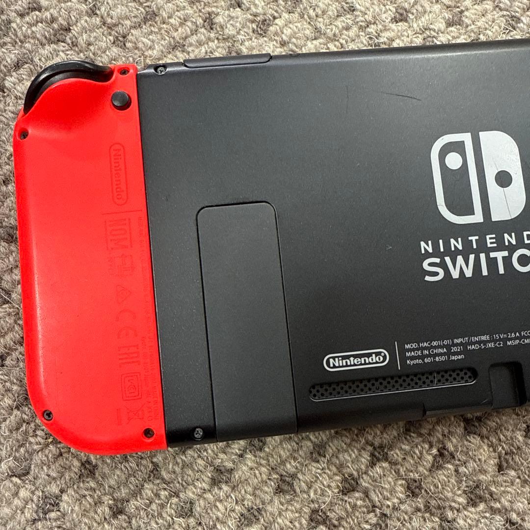 Nintendo Switch 本体とジョイコン2本　HAC-001