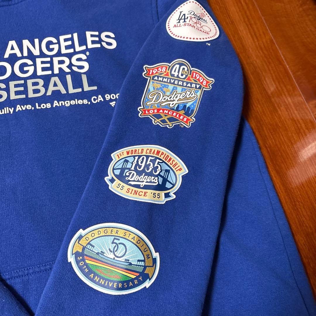 値下げしました　LAドジャース パーカー MLBオフィシャルファナティクス