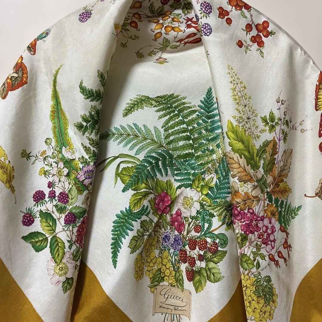 Gucci 花と植物　大判シルクスカーフ