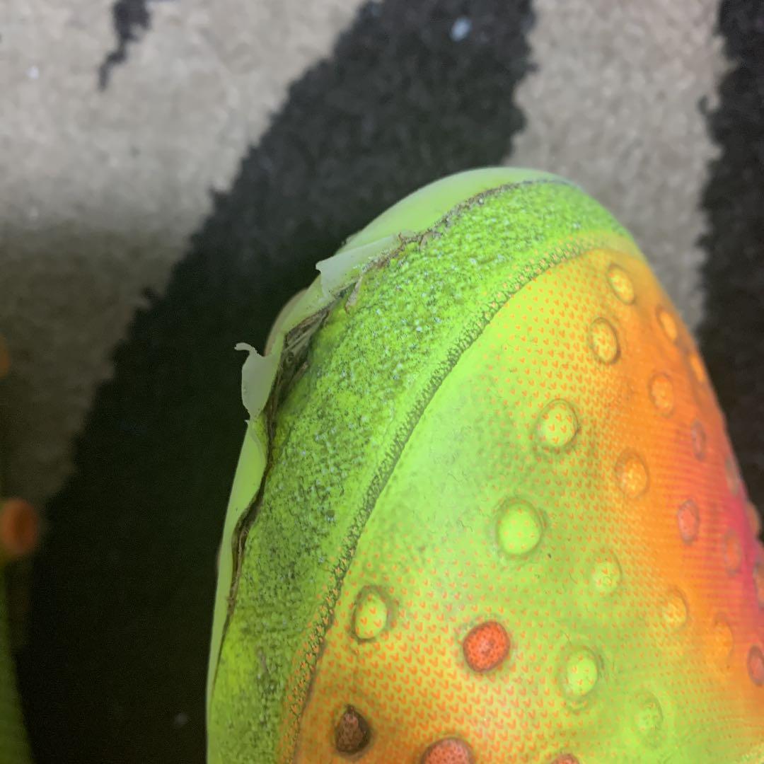サッカースパイク二足付き