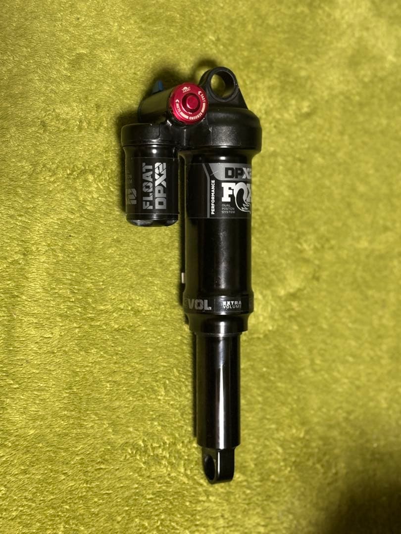 FOX DPX2 リアサスペンション