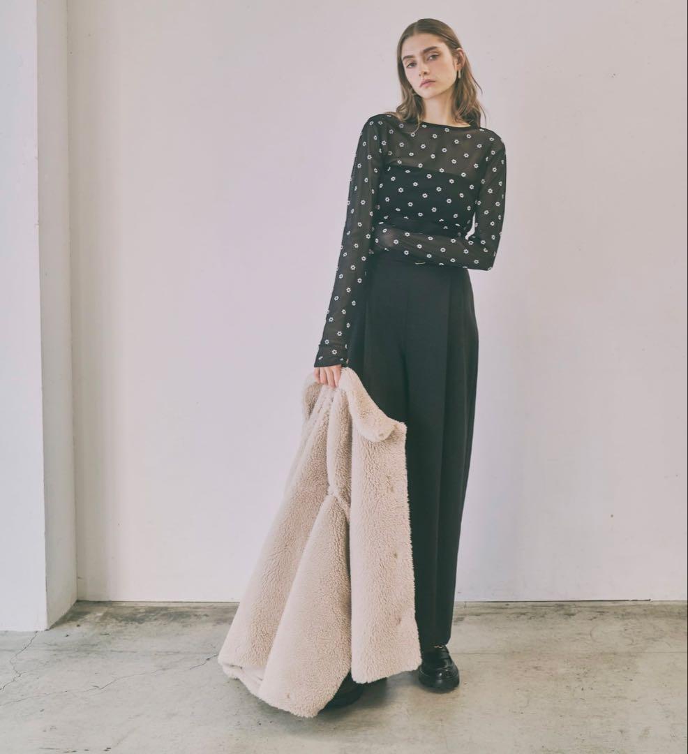 新品❤️HYEONヘヨンシアークルートップスフラワー