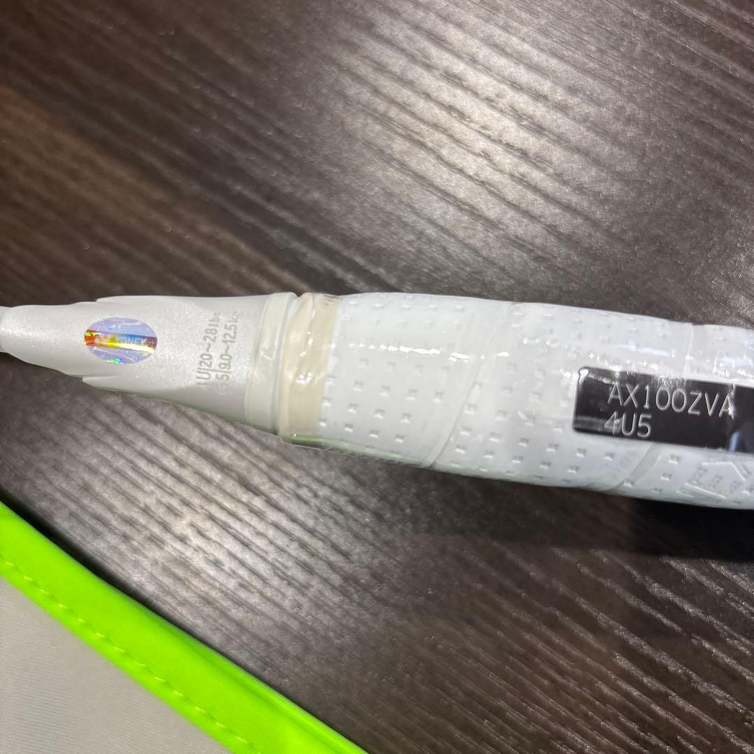 YONEX ASTROX100zz va 新品　4U5 アクセルセン