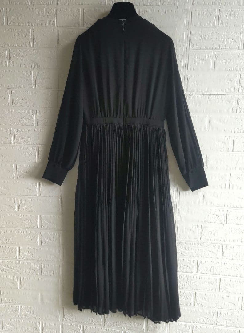 専用✨CELFORD　HANAEMORI　蝶ネクタイ付き　プリーツ　ワンピース