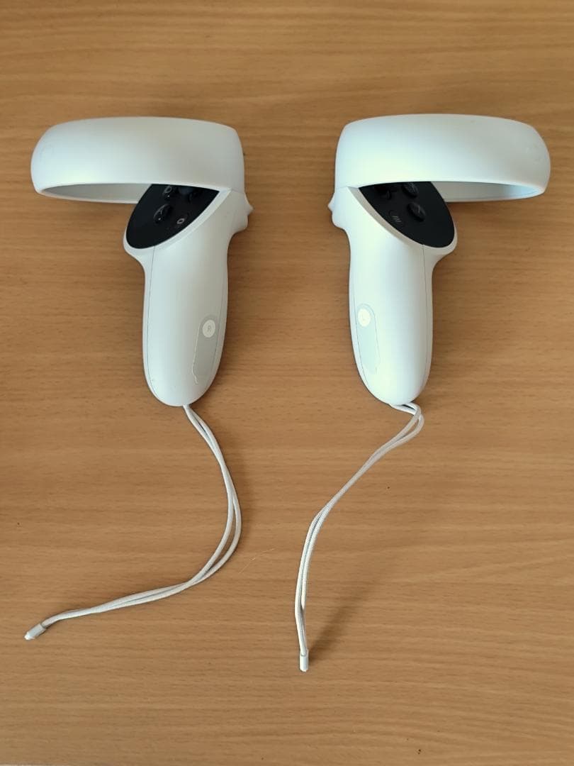  Quest 2(64GB) VRゴーグル(複数アクセサリ付き)