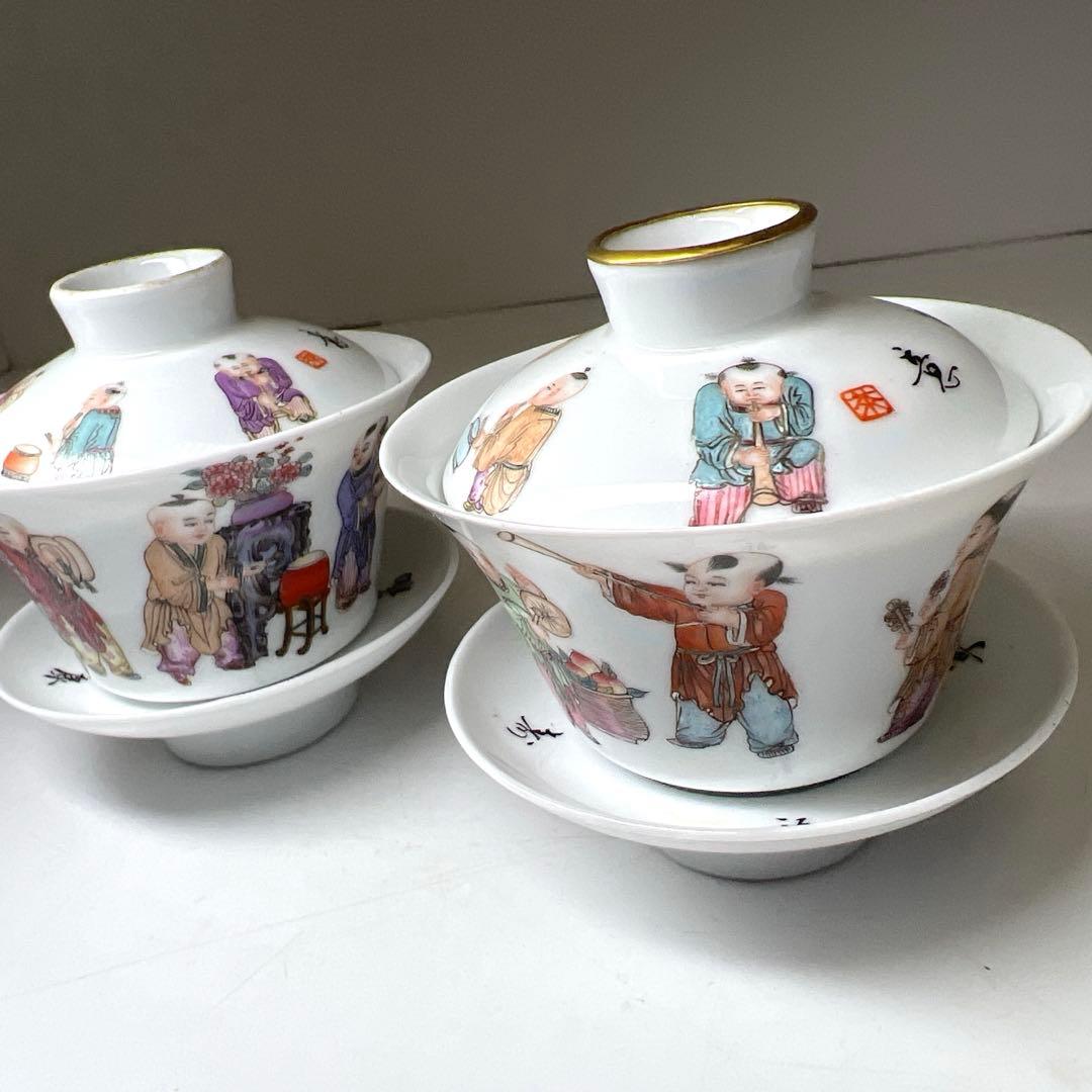 中国美術　景徳鎮　粉彩人物画蓋茶碗2客　高さ約9㎝　東Y8-0203②