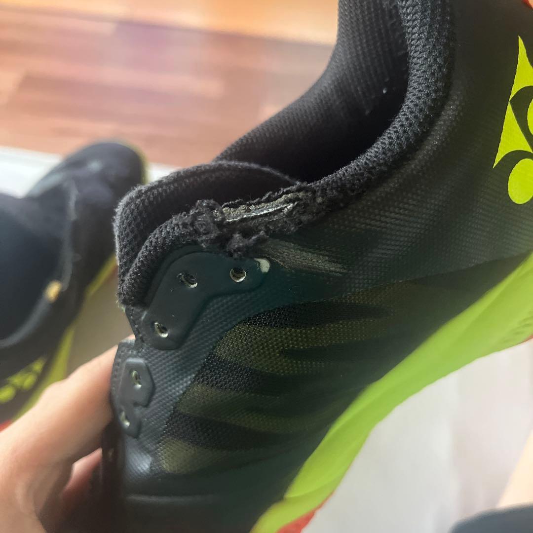 YONEX バドミントンシューズ ブラック/イエロー