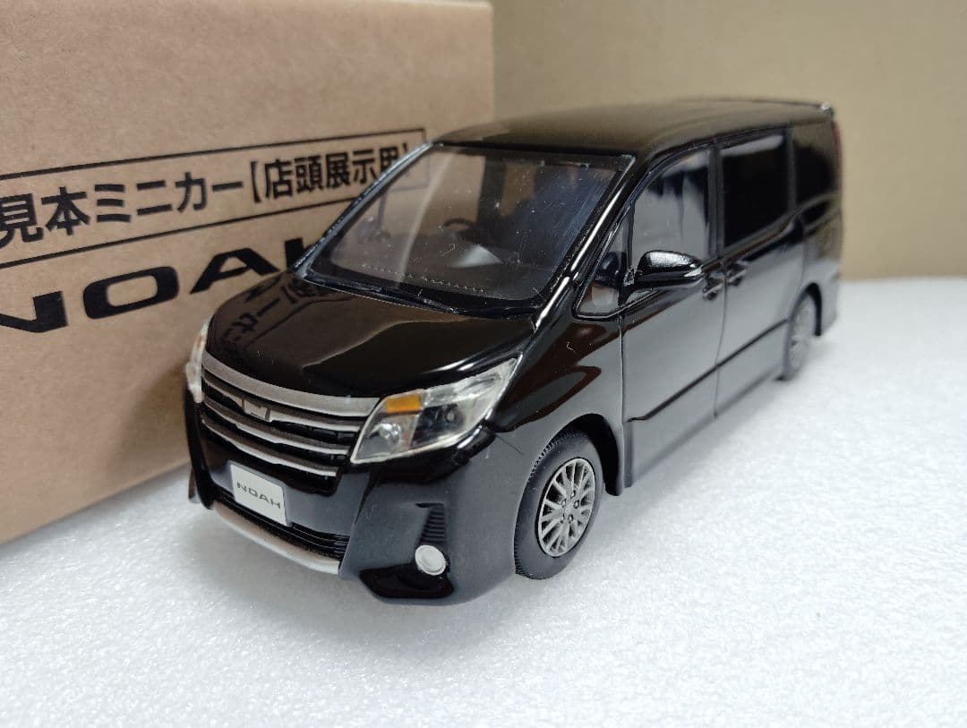 トヨタ ノア Si 80前期型 カラーサンプルミニカー 非売品 202