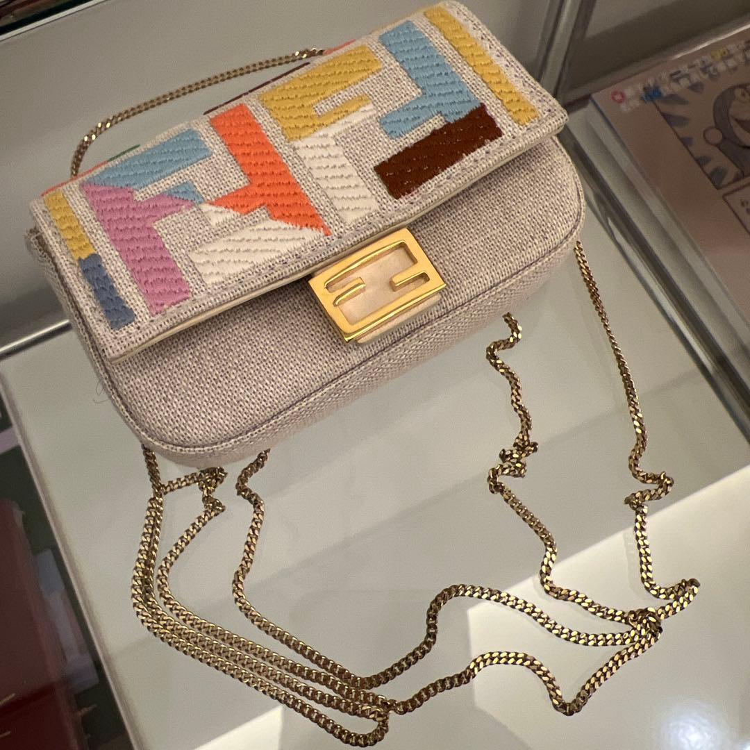 FENDI バケット　チェーンバッグ