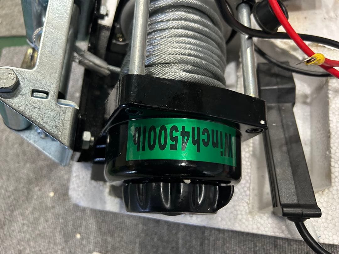 ウインチ 4500lb スチール製ワイヤー
