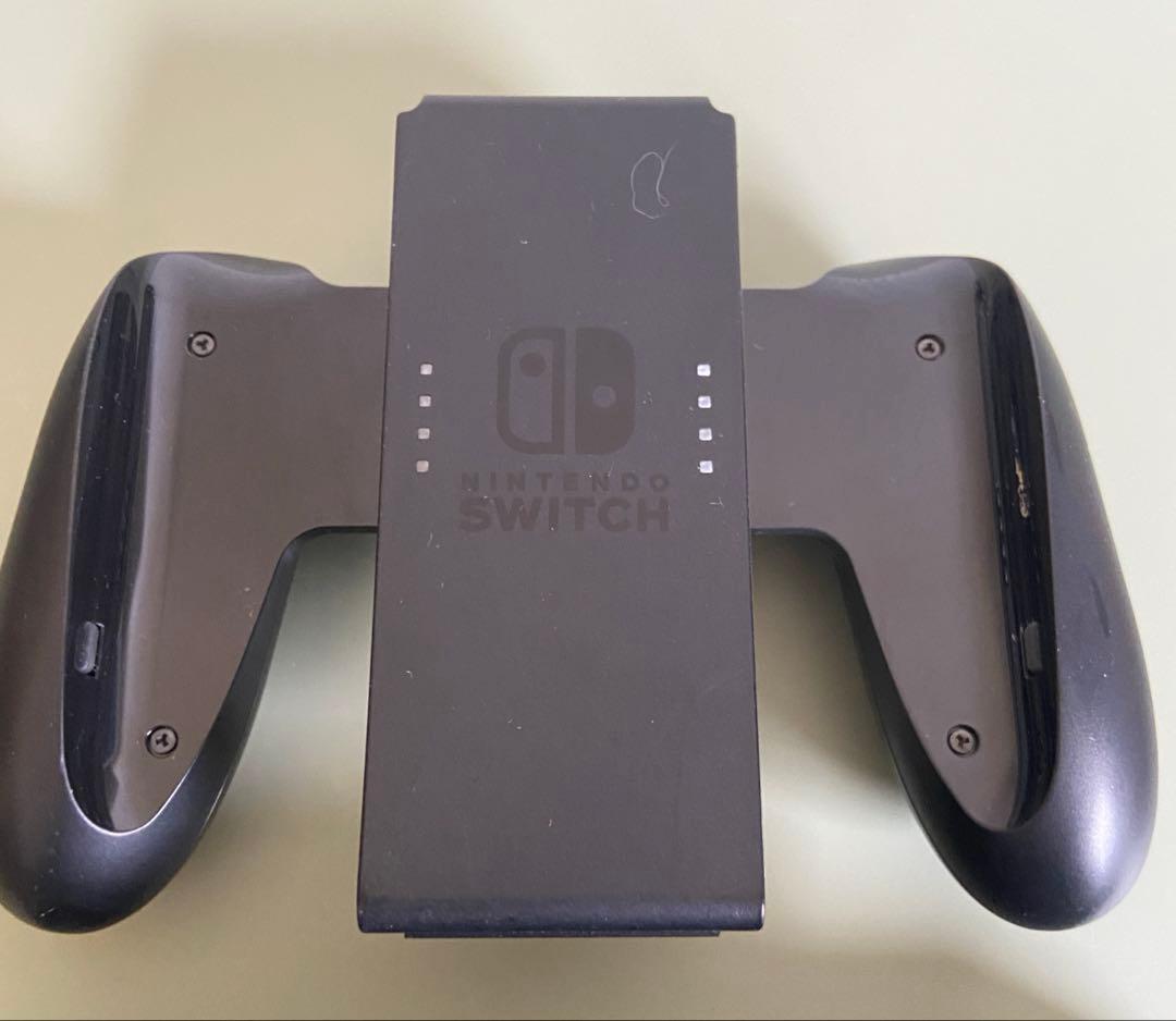 中古品　Nintendo Switch 本体　付属品完備　動作確認済み