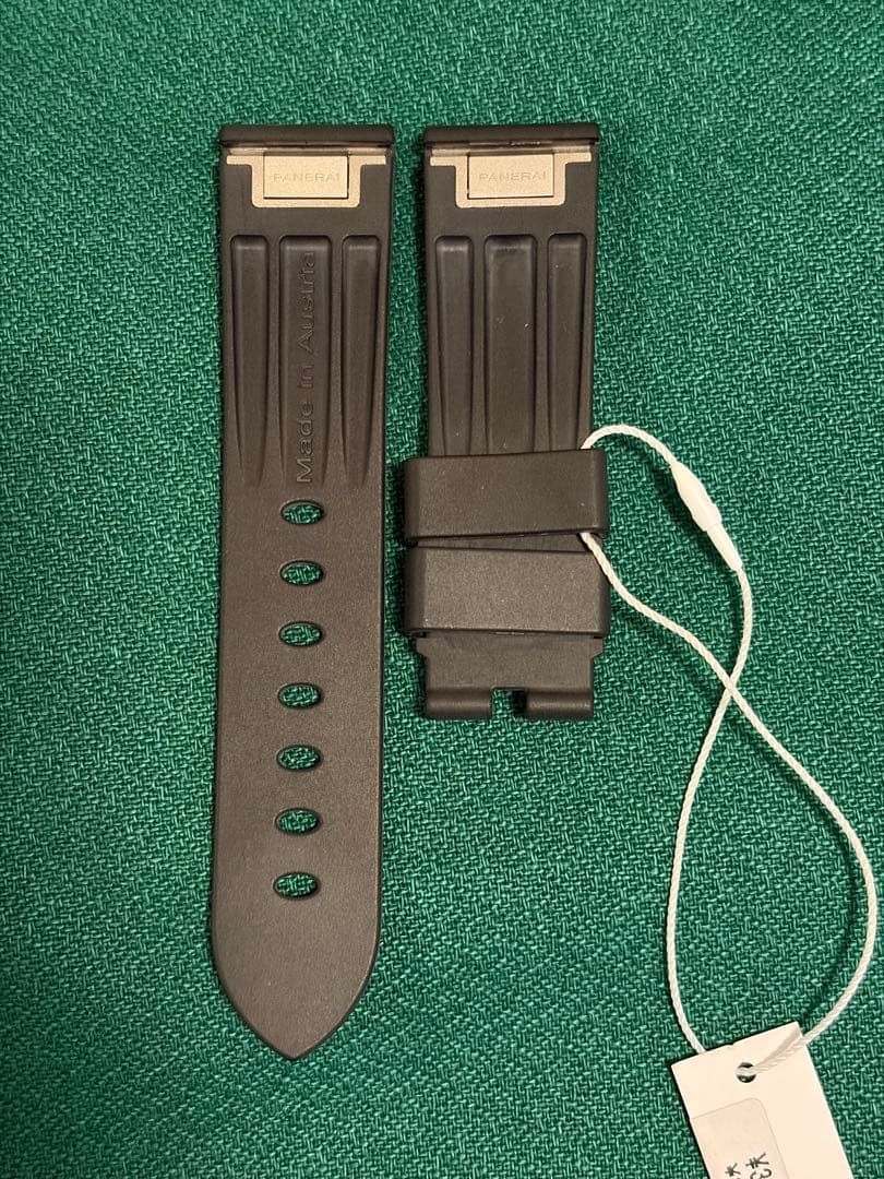 パネライ　純正ラバーベルト　22-20ミリ　未使用品