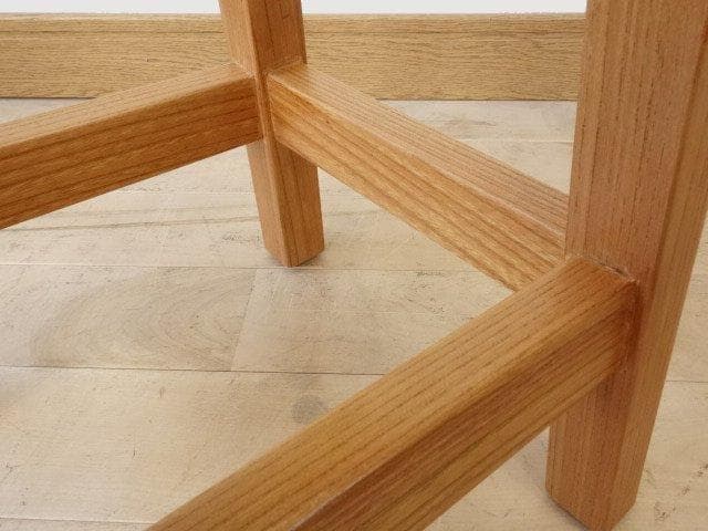 北海道手作り家具　ケヤキ（欅）材　スツール　座面一枚板