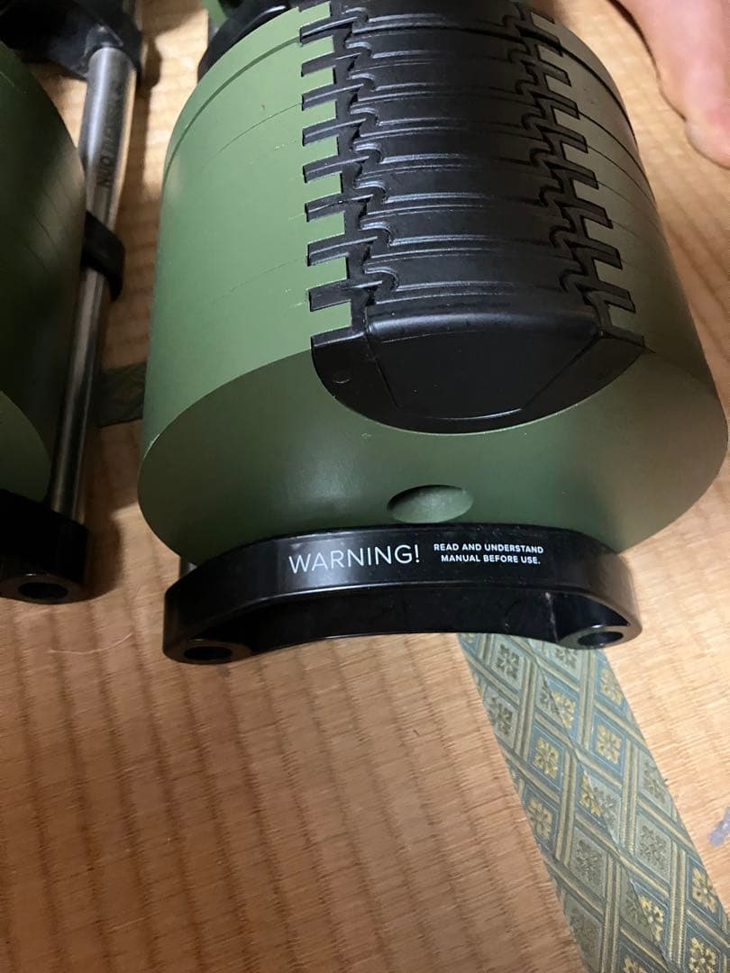 フレックスベル　可変式ダンベル32kg　4kg刻み 　一個　その1