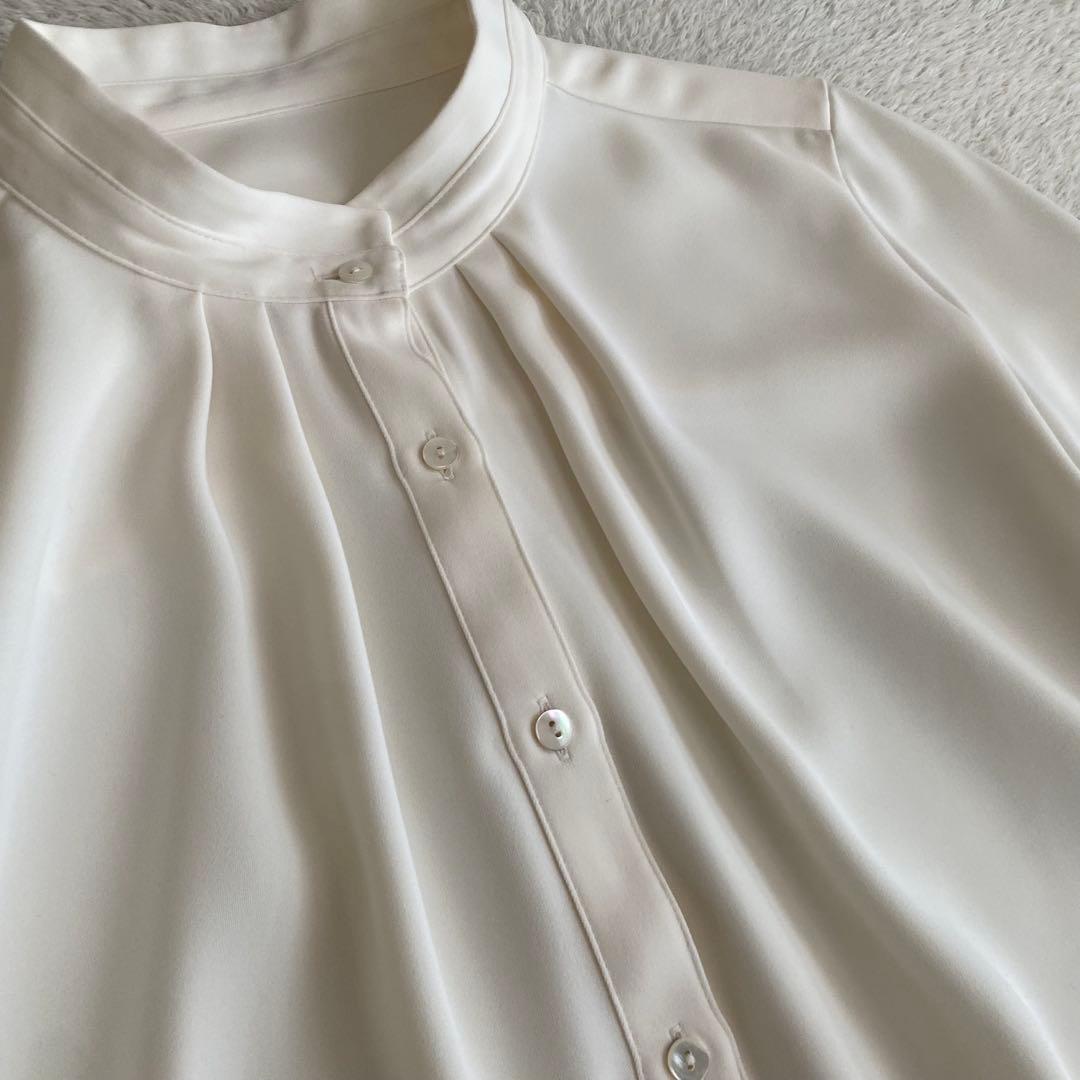 未使用品　SOEJU ソージュ　スタンドカラータックブラウス　M ホワイト　白