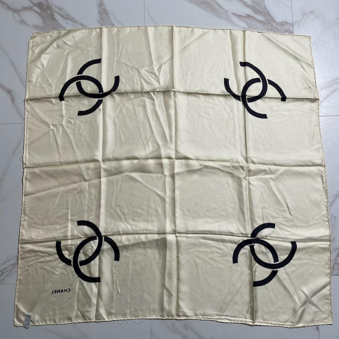 激レア美品！CHANEL シャネル ココマーク スカーフ ホワイト