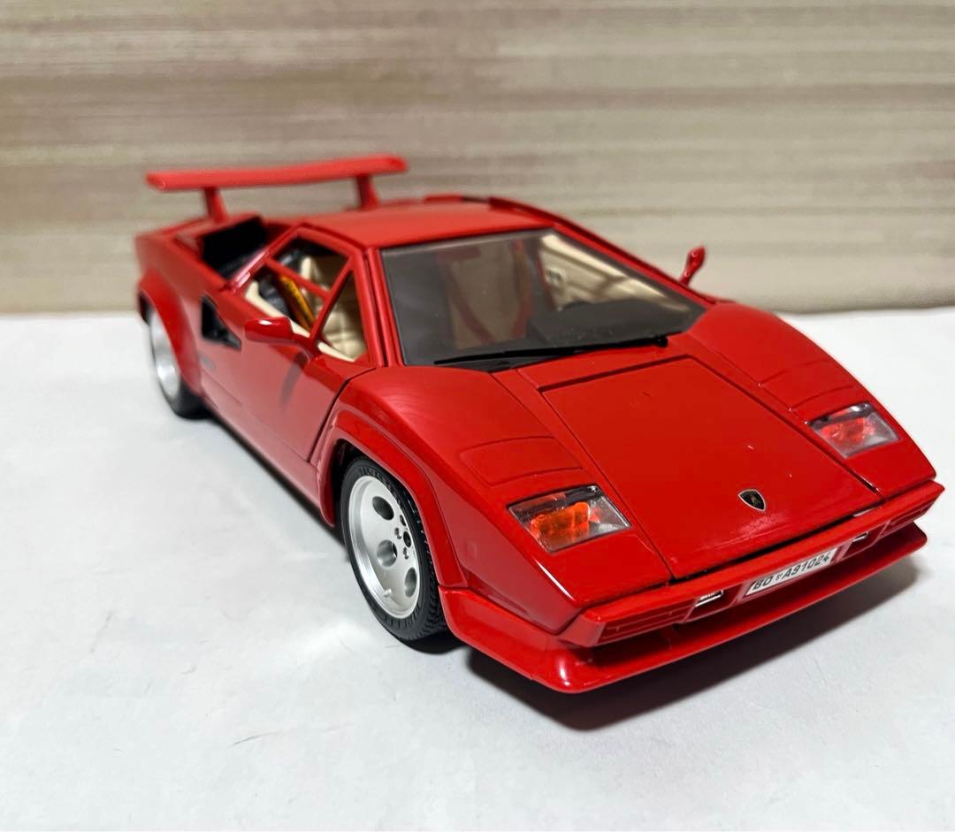 ブラーゴ 1/18 ランボルギーニ カウンタック　レッド
