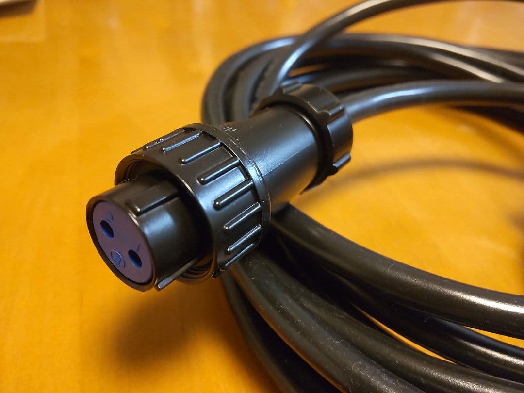 キャンピングカー 移動販売車外部電源ケーブル ネジ式防水ソケット仕様 電源側のみ
