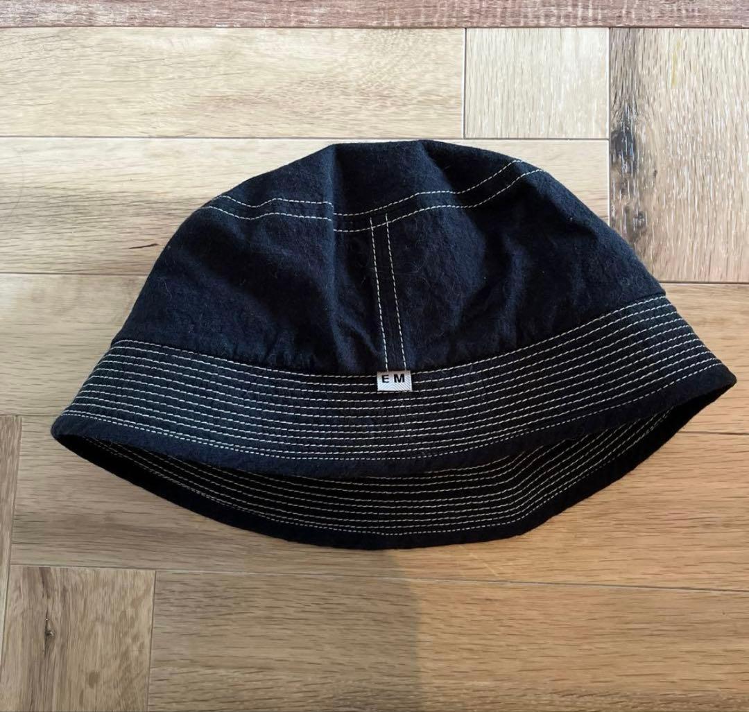 Ends and means バケットハット　black L