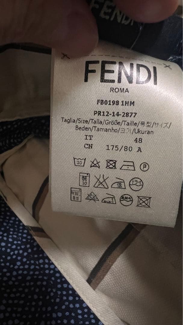 Fendi メンズパンツ　48