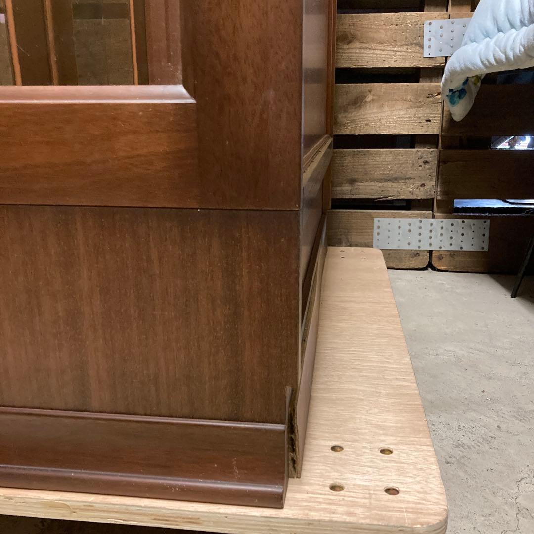 東海家具　照明付き　コレクションケース　飾り棚　キャビネット　クラシック