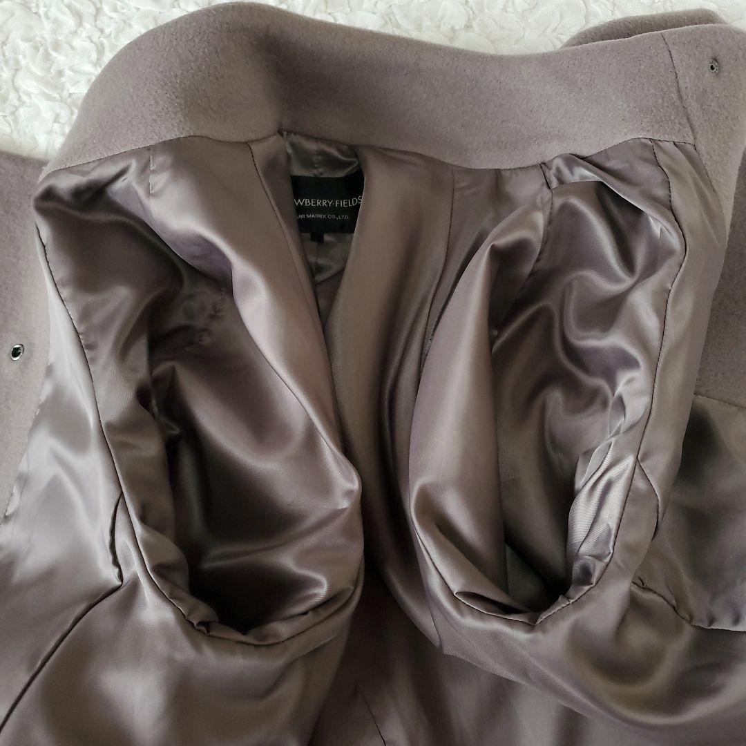 ストロベリーフィールズ メルトン ショートコート ケープ風 グレージュ