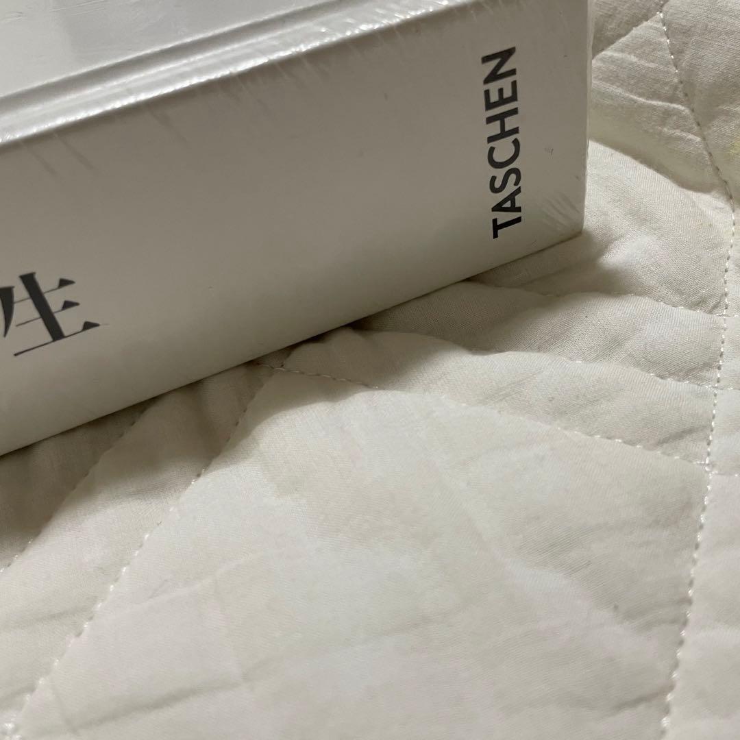 洋書 issey miyake TASCHEN