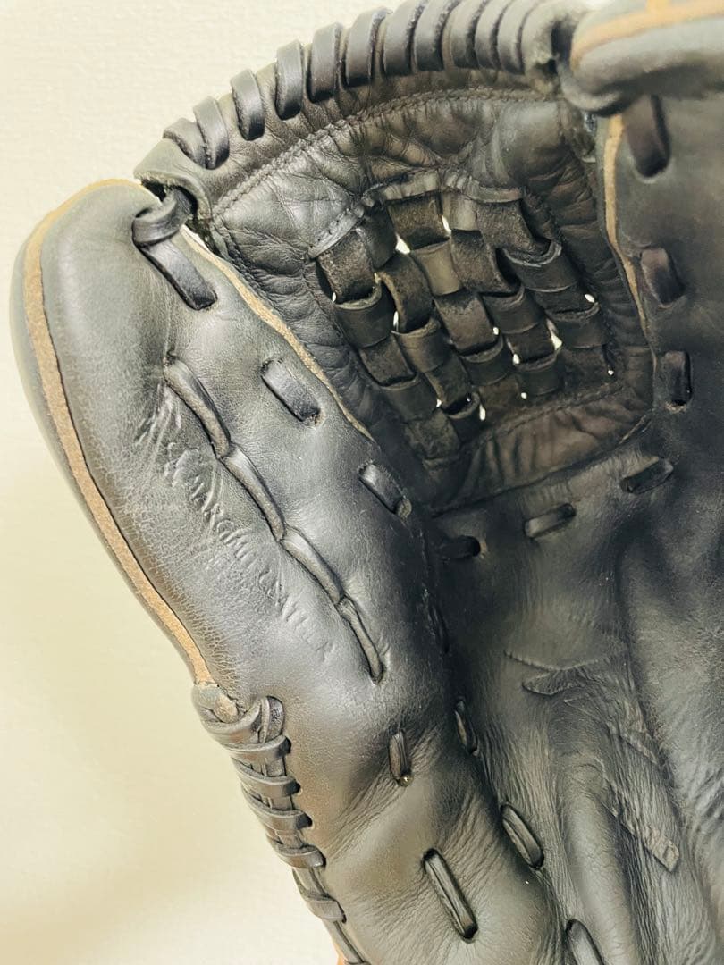 Mizuno ミズノ　黒 レザー グローブ 投手用　即戦力 軟式用