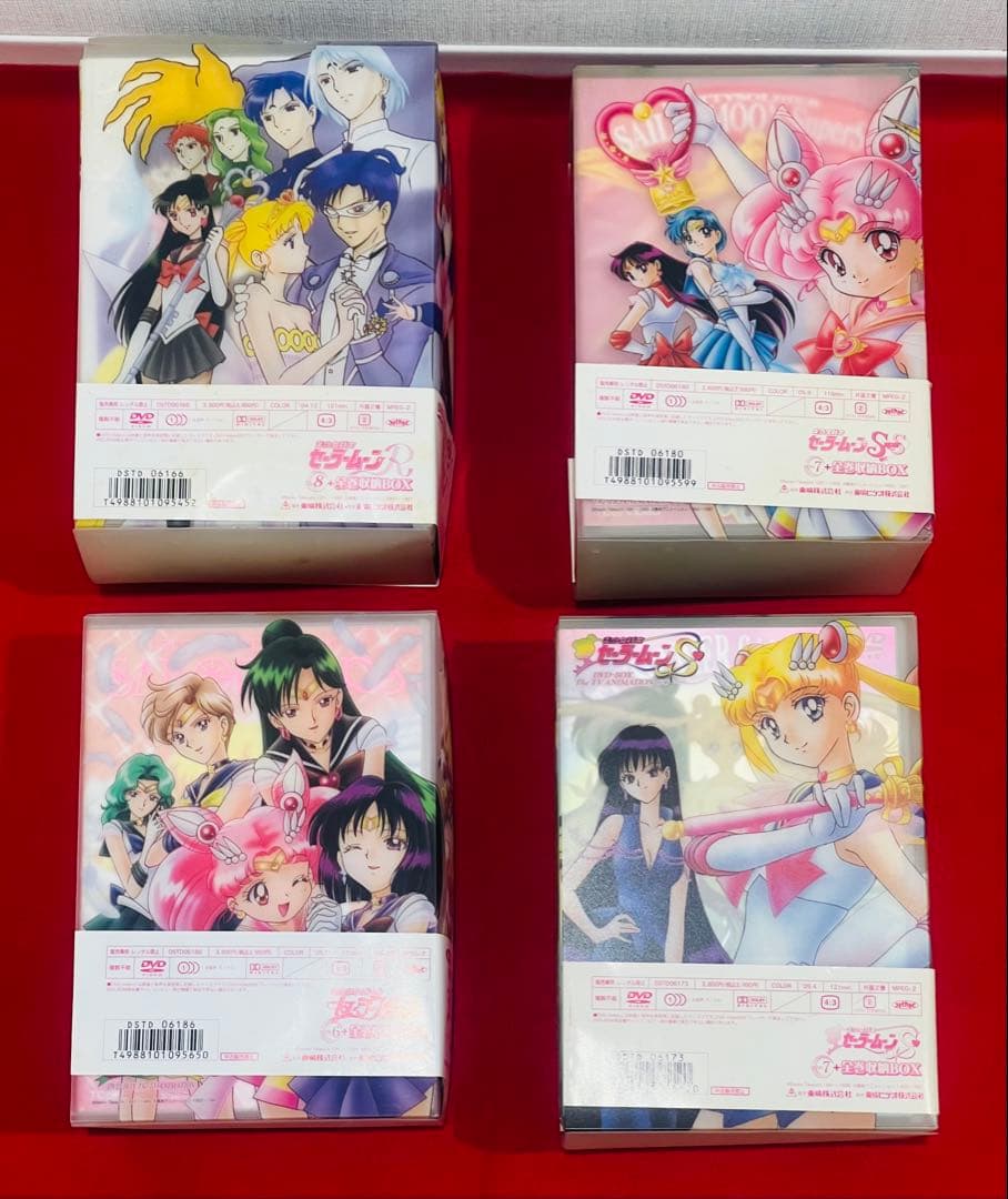美少女戦士セーラームーン　ＤＶＤ　4点　ケース付き　貴重　レア