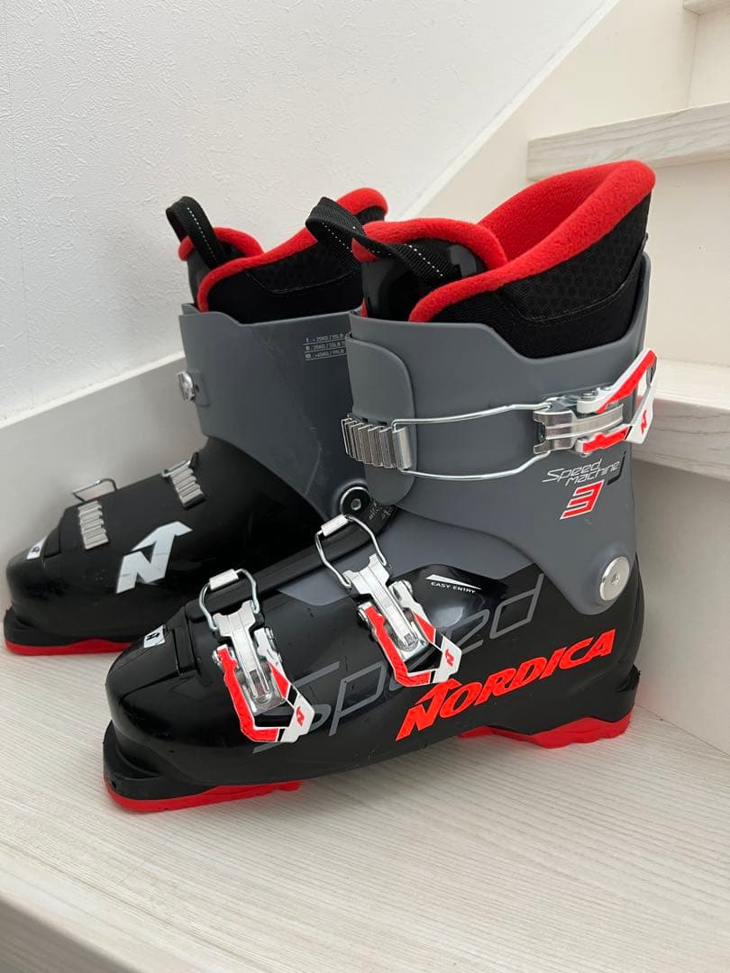 Nordica Speedmachine j3 子ども用スキー用ブーツ