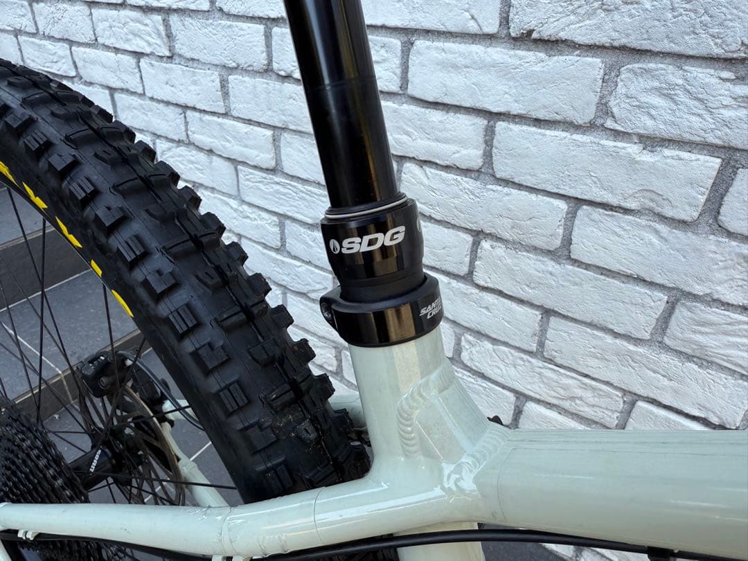 SANTA CRUZ Chameleon 7 AL 29インチ Sサイズ
