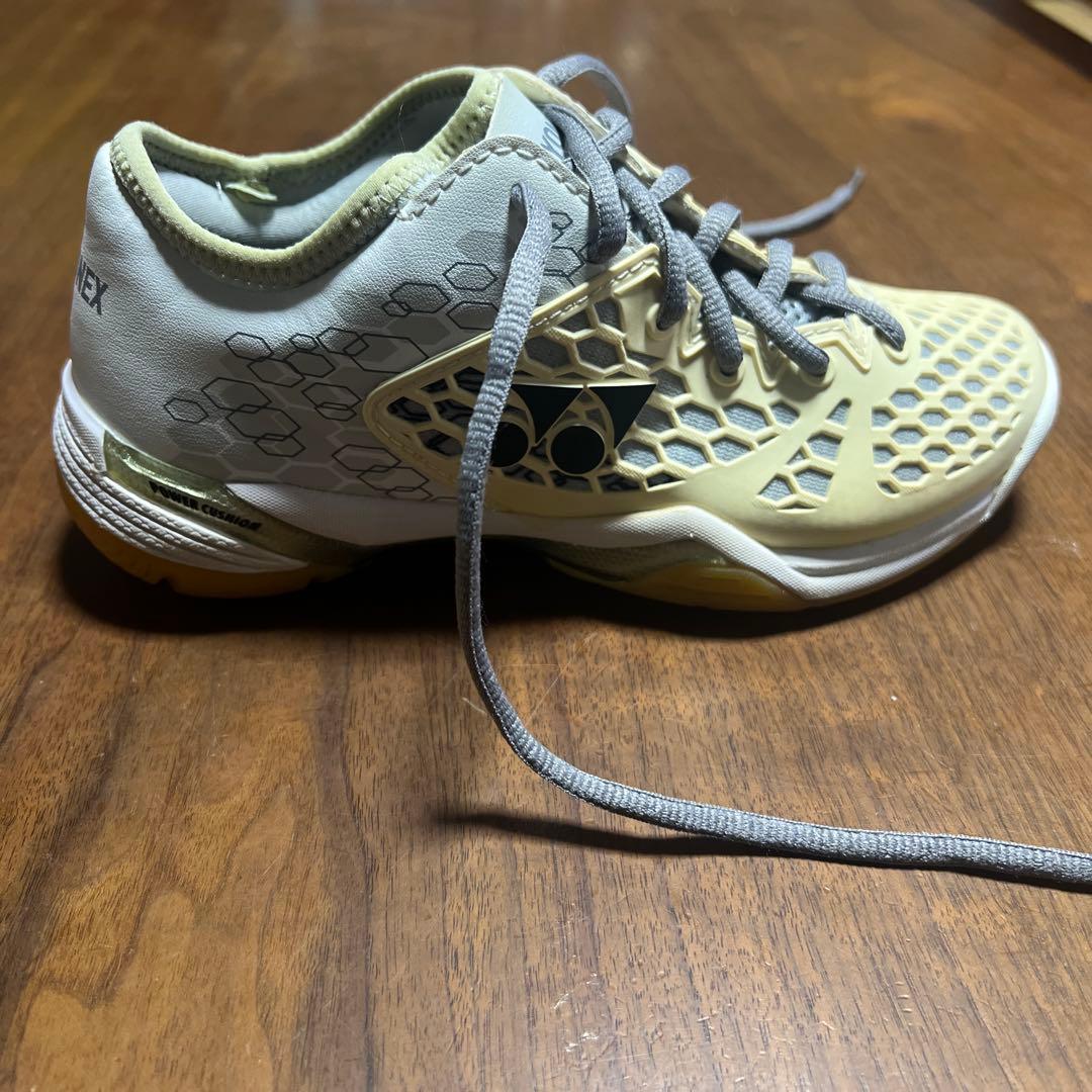 YONEX バドミントンシューズ SHB-03 ベージュ