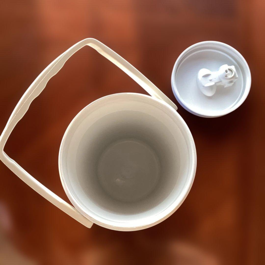 《サーモスス&象印ステンレスボトル》《コールマン2／1GALLON JUG》