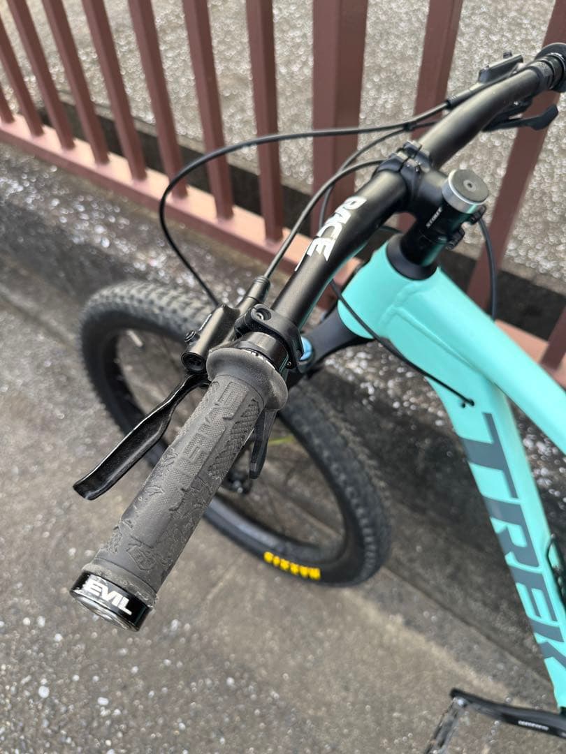 TREK+OHLINS Roscoe 7 2021ロスコ7
