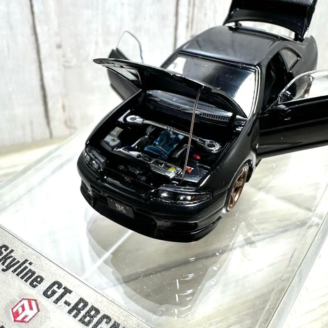 FH 1/64 日産 スカイライン GT-R R33 ブラック　合金ミニカー
