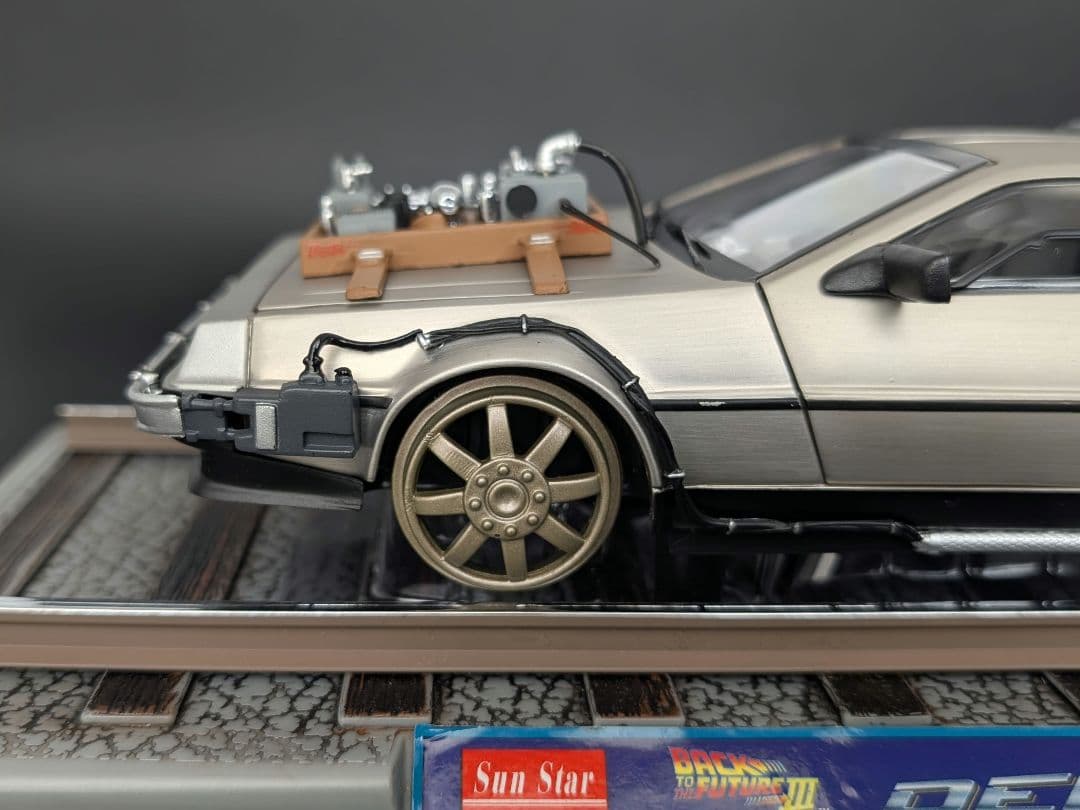 SunStar 1/18 バック・トゥ・ザ・フューチャー パート3 デロリアン