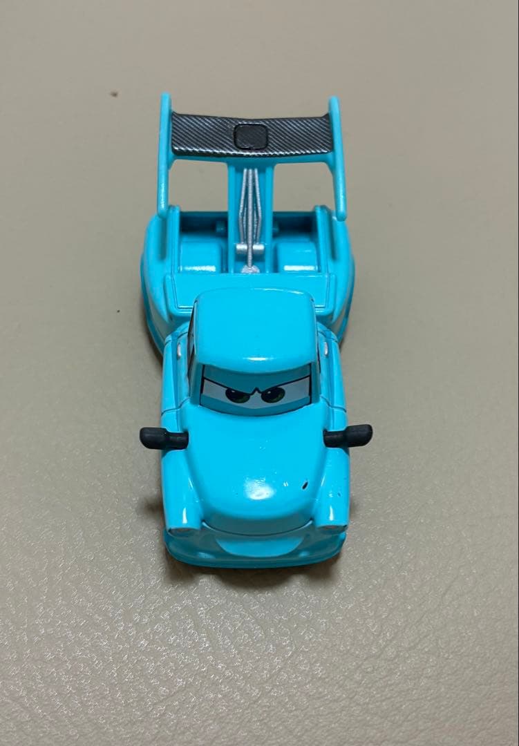 トミカ　カーズ　ミニカー　まとめ売り　15台