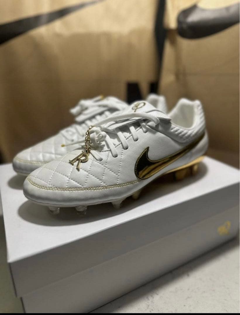 Ronaldinho × Nike Tiempo Legend FG 25.5
